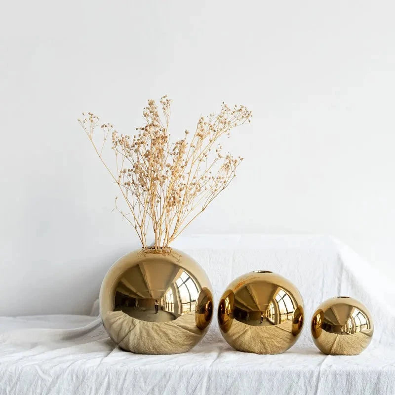 Plating Golden Ball Ceramic Vase